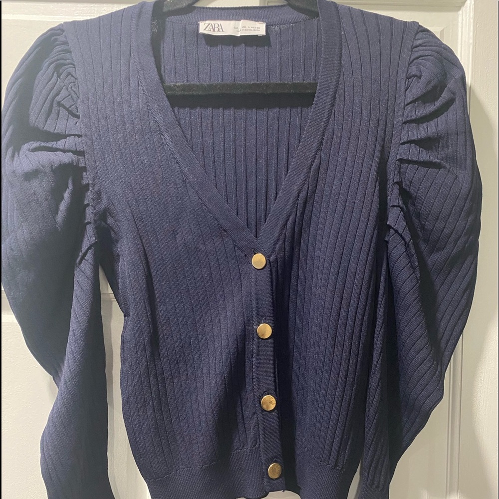 NWOT Blue cropped cardigan sweater with gold buttons  ZARA